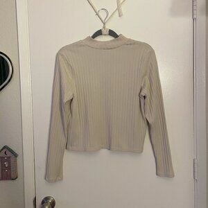 Old Navy Cream Long Sleeve Shirt